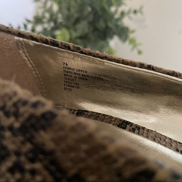 Mossimo SnakeSkin Round Toe Heels - Picture 5 of 7